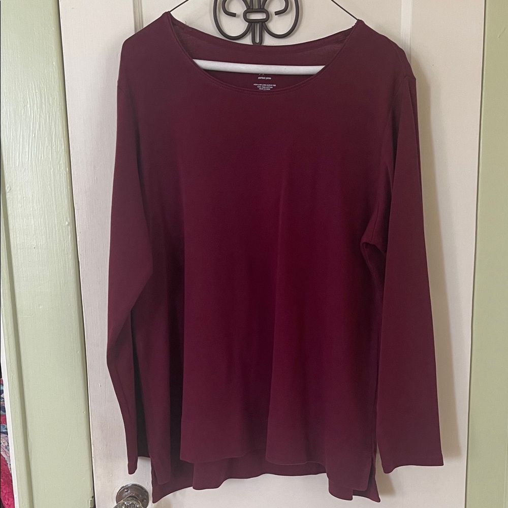 Women's Burgundy High/Low Long Sleeve Top